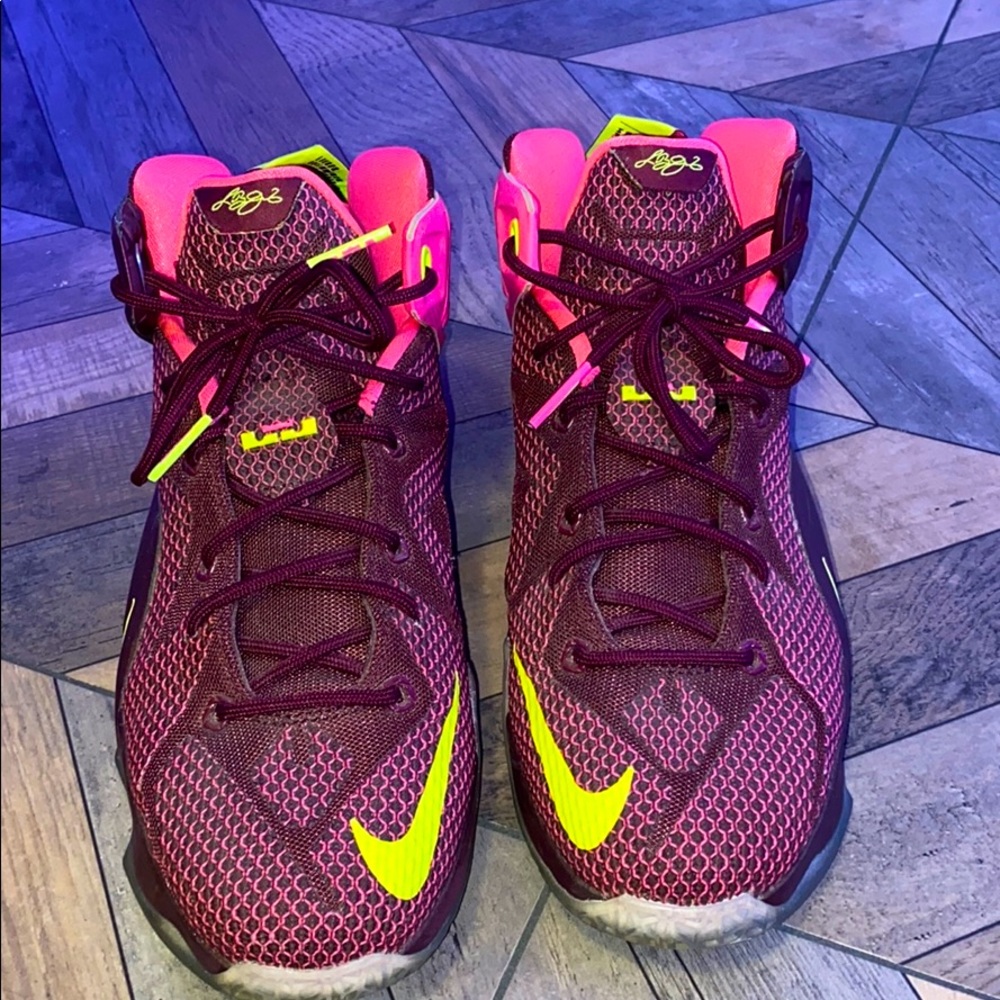 women nike basketball shoes